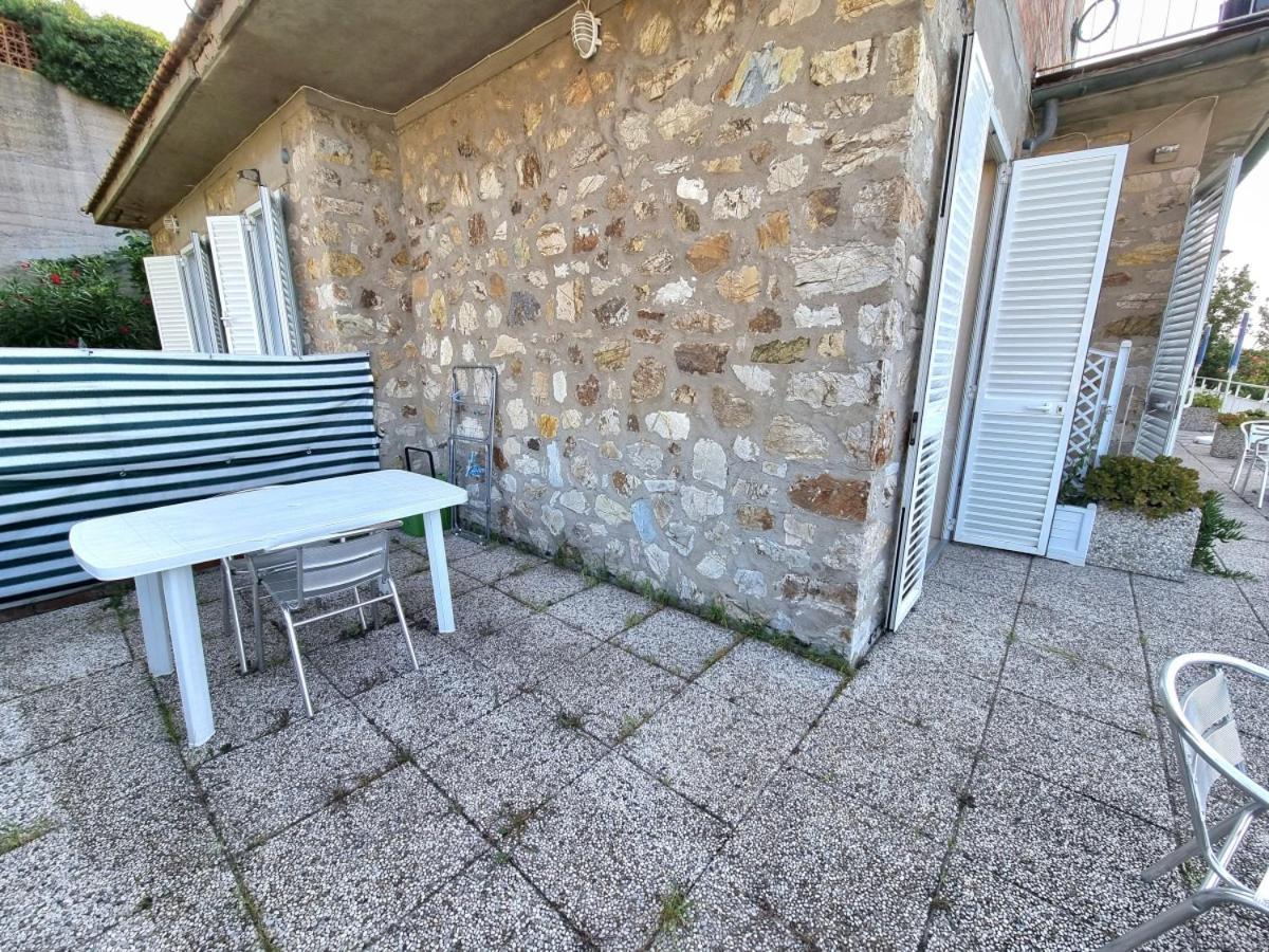 Appartamenti La Terrazza Sulle Ghiaie - Goelba Portoferraio Exterior photo